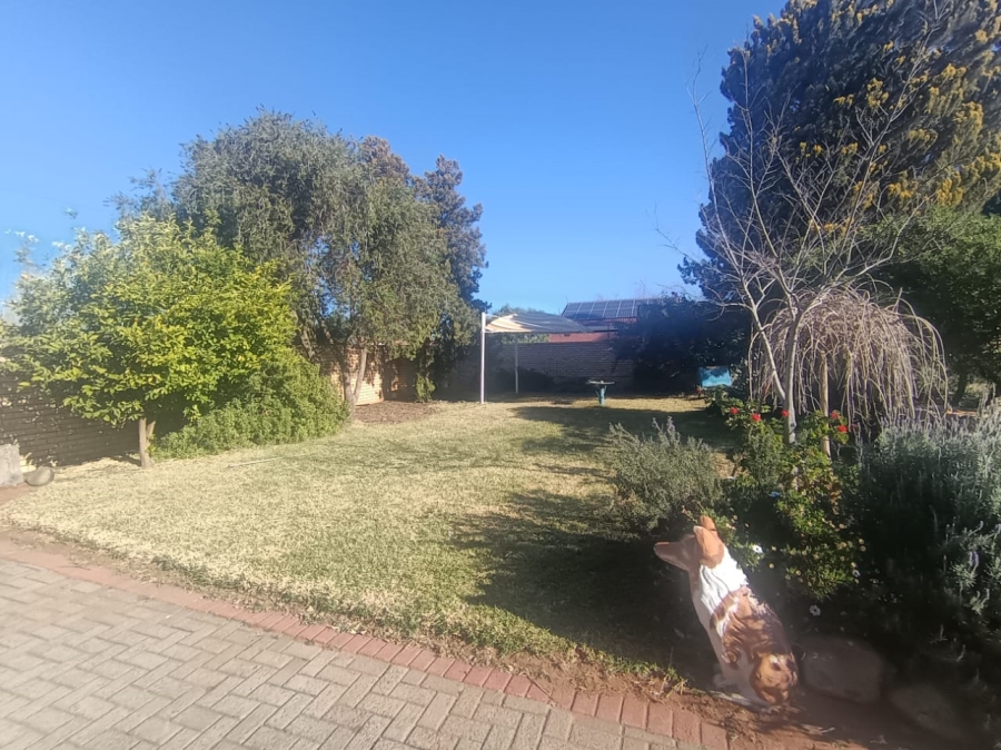 4 Bedroom Property for Sale in Hadison Park Northern Cape